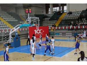 Basketbol Genç Erkekler İl Birinciliği müsabakaları Menteşe’de yapıldı
