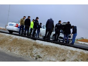 İki iş adamını 780 bin TL dolandıran 4 şüpheli kaçarken yakalandı