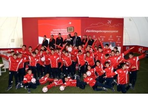 Corendon Airlines, Altınordu’nun ’Geleceğe Uçuş’ sponsoru oldu