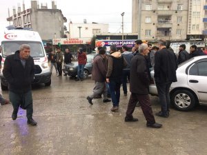 İki otomobil çarpıştı: 2 yaralı