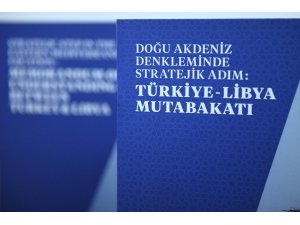 Cumhurbaşkanı Erdoğan’dan Putin’e "Türkiye-Libya mutabakatı" kitabı