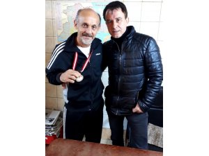Şampiyona ödül