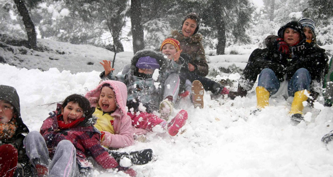 Konya'nın 6 ilçesinde eğitime kar engeli