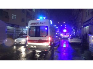 Sobadan çıkan yangından anne ve 3 çocuğunu komşular kurtardı