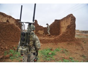 MSB: "Barış Pınarı Harekât bölgesinde terör örgütü PKK/YPG’nin tuzakladığı, asker ve siviller için büyük tehlike oluşturan mayın ve EYP’leri temizleme çalışmaları sırasında şu ana kadar bölgede bin 660 el yapımı patlayı