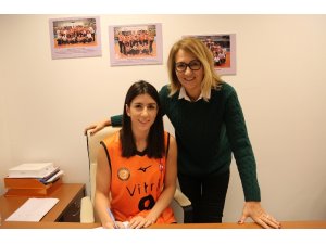 Merve Dalbeler yeniden Eczacıbaşı VitrA’da