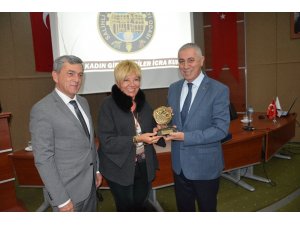 Kestelli, Manisalı kadınlara başarıya giden yolu tarif etti