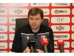 Ertuğrul Sağlam: "Sezonu kayıpsız tamamlarsak şampiyonluğa ulaşırız"