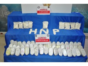Hatay’da 20 bin adet uyuşturucu hap ve 25 kilo esrar ele geçirildi