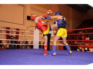 Kuşadası’nda Muay Thai heyecanı