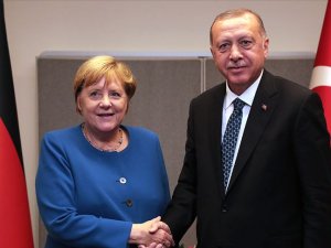 Erdoğan ile Merkel ABD-İran gerginliği ve Libya'yı görüştü