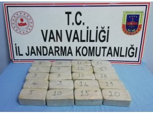 Başkale’de 20 kilo 500 gram eroin ele geçirildi