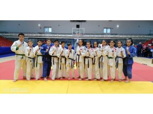 Salihli Belediyesporlu judoculardan 23 madalya