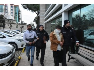 Millet bahçesi inşaatından kablo çaldıkları öne sürülen 3 şüpheli yakalandı