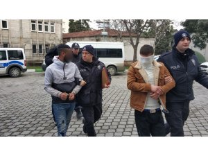 Millet Bahçesi inşaatından kablo çalan 3 zanlı adliyede