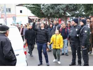 Film izler gibi intihar girişimini izlediler