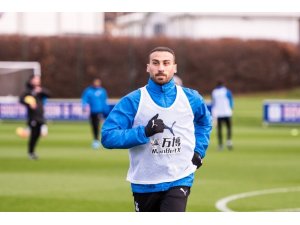 Cenk Tosun resmen Crystal Palace’ta