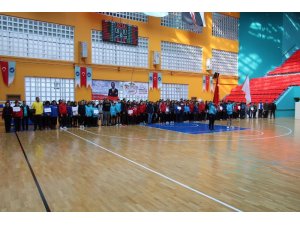 Van’da ANALİG Voleybol Çeyrek Final müsabakaları başladı