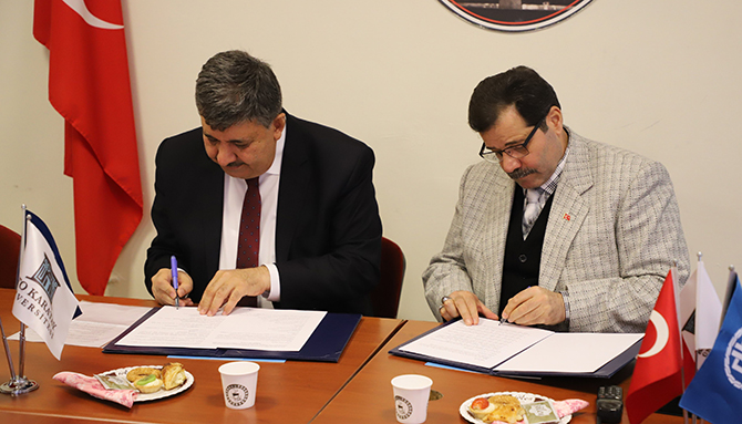 Meram Anadolu Lisesi ve KTO Karatay Üniversitesi arasında İş Birliği Protokolü imzalandı