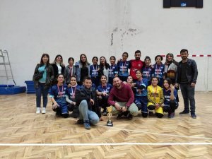 Ortaokul öğrencilerinin hentbola ilgisi başarı getirdi