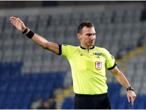 Kayserispor-Fenerbahçe maçının hakemi Aydınlı Bahattin şimşek oldu