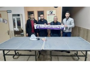 Amatör spor kulübünden köy okulu öğrencilerine masa tenisi