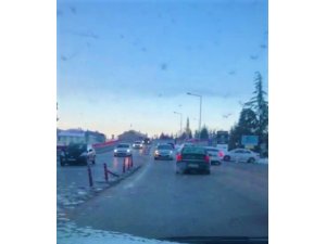 Ters yöne girdi trafiği felç etti