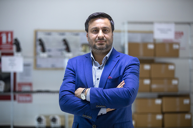 Türk mühendisi 'tankların gözünü' yerlileştirdi