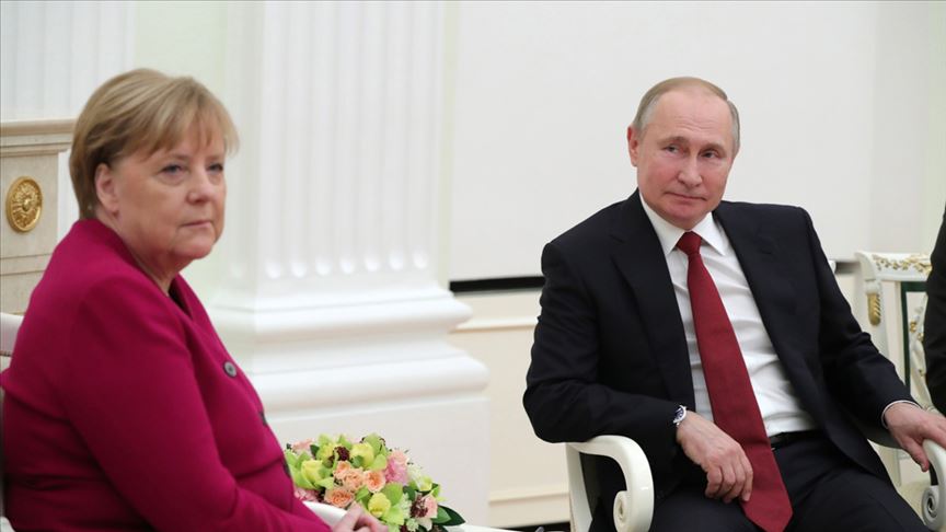 Putin: "Libya’da çatışan tarafların ateşkesi sağlayacağını umuyoruz"