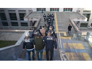 Batman’da uyuşturucu tacirlerine operasyonda 18 tutuklama