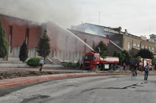 Mobilya mağazasında yangın