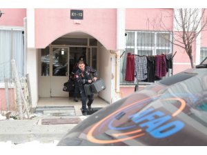 İnternetten aldığı siyanür katkılı ilaçla intihara kalkıştı
