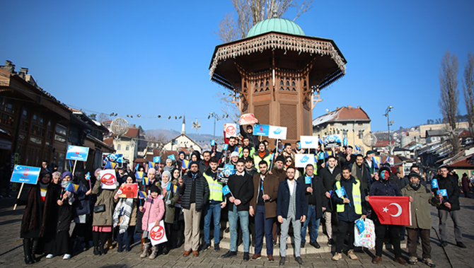 Bosna Hersek'te Uygur Türklerine destek yürüyüşü düzenlendi