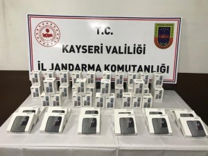 Jandarmadan kaçak cep telefonu operasyonu