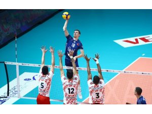 Halkbanklı voleybolcu Dmitrii Bahov: "İkinci devrede çok daha fazla çalışacağız"