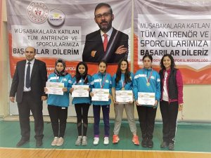 Bilecik Analig Badminton Takımı çeyrek finalde