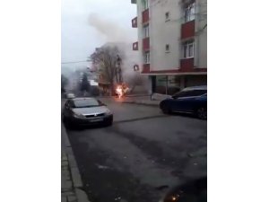 Sultangazi’de elektrik kabloları havai fişek gibi patladı