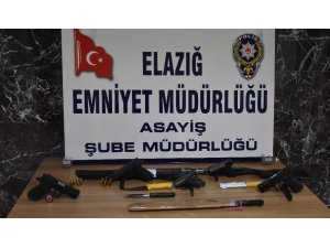 Elazığ polisinin şok uygulamalarında, 7 silah ele geçirildi