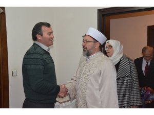 Diyanet İşleri Başkanı Erbaş'tan Ceren Özdemir'in ailesine taziye ziyareti