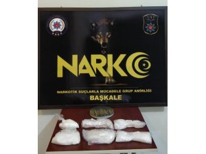 Davlumbaza gizlenmiş 1 kilo 138 gram uyuşturucu ele geçirildi