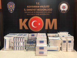 Şüpheli araçta gümrük kaçağı sigaralar ele geçirildi