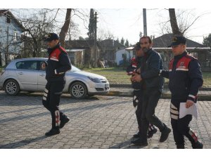 Sakarya’da cinayet suçundan aranan firari, yol kontrolünde yakalandı