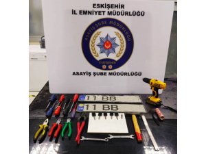 Oto faresi polisten kaçamadı