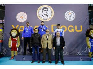 Tanju, Yaşar Doğu’dan gümüş ile döndü