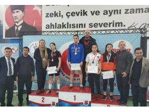 Ispartalı haltercilerden Türkiye şampiyonluğu