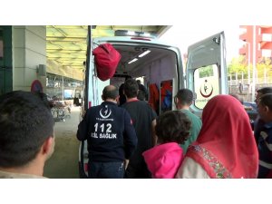 Av tüfeğiyle oynarken kazara kendini vurdu