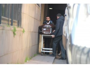 Çeşme’deki faciada ölenlerin cenazeleri teslim edilmeye başlandı