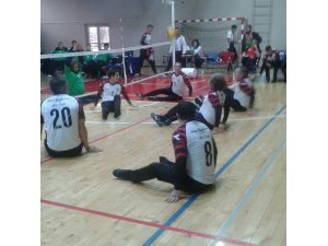 Kdz. Ereğli Belediyespor Paravolley Takımı 1. etabı yenilgisiz tamamladı