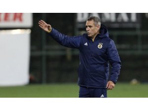 Ersun Yanal sahaya çıkamadı