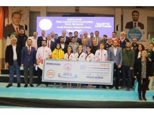 Kağıthane Belediyesi’nden amatör kulüp ve sporculara 500 bin TL destek